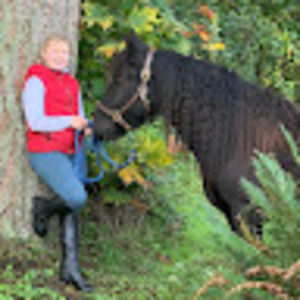 Meet your Posher, Emp equine training